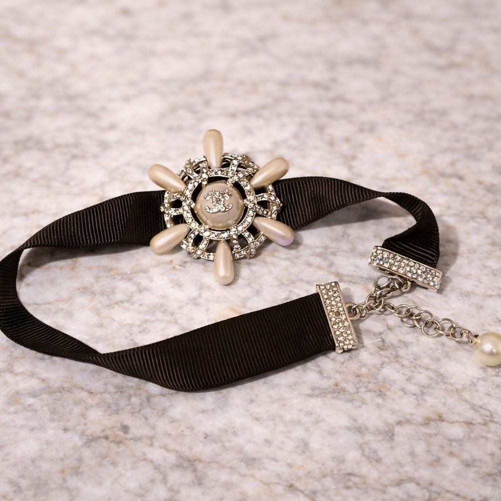 Designer-Inspired Black Ribbon Choker with Cream Pearl Floral Medallion
